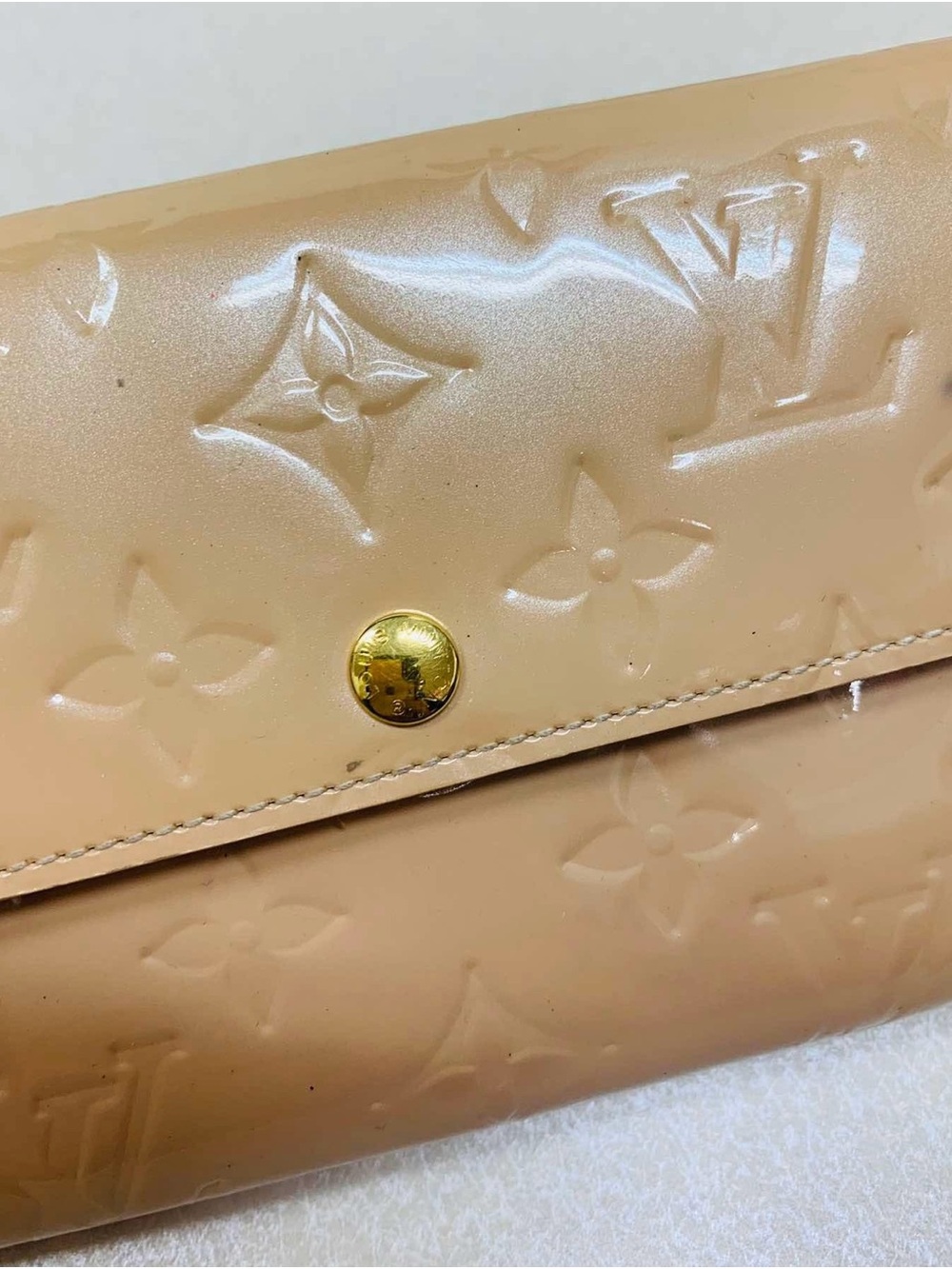 Louis Vuitton Vernis Patent Continental Wallet in Nude - Picture 6 of 9